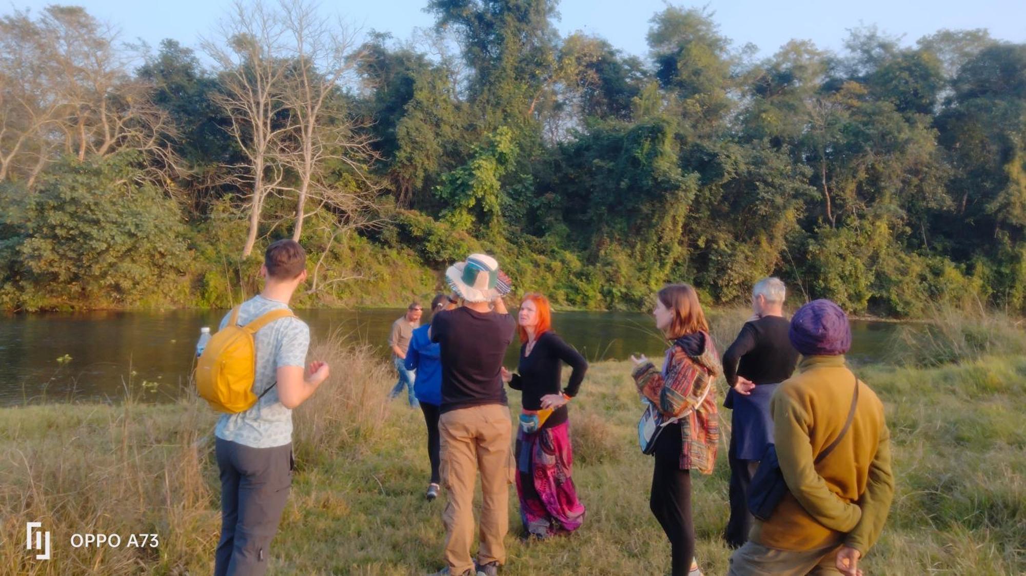 Hotel Tiger Tops Sauraha Kültér fotó