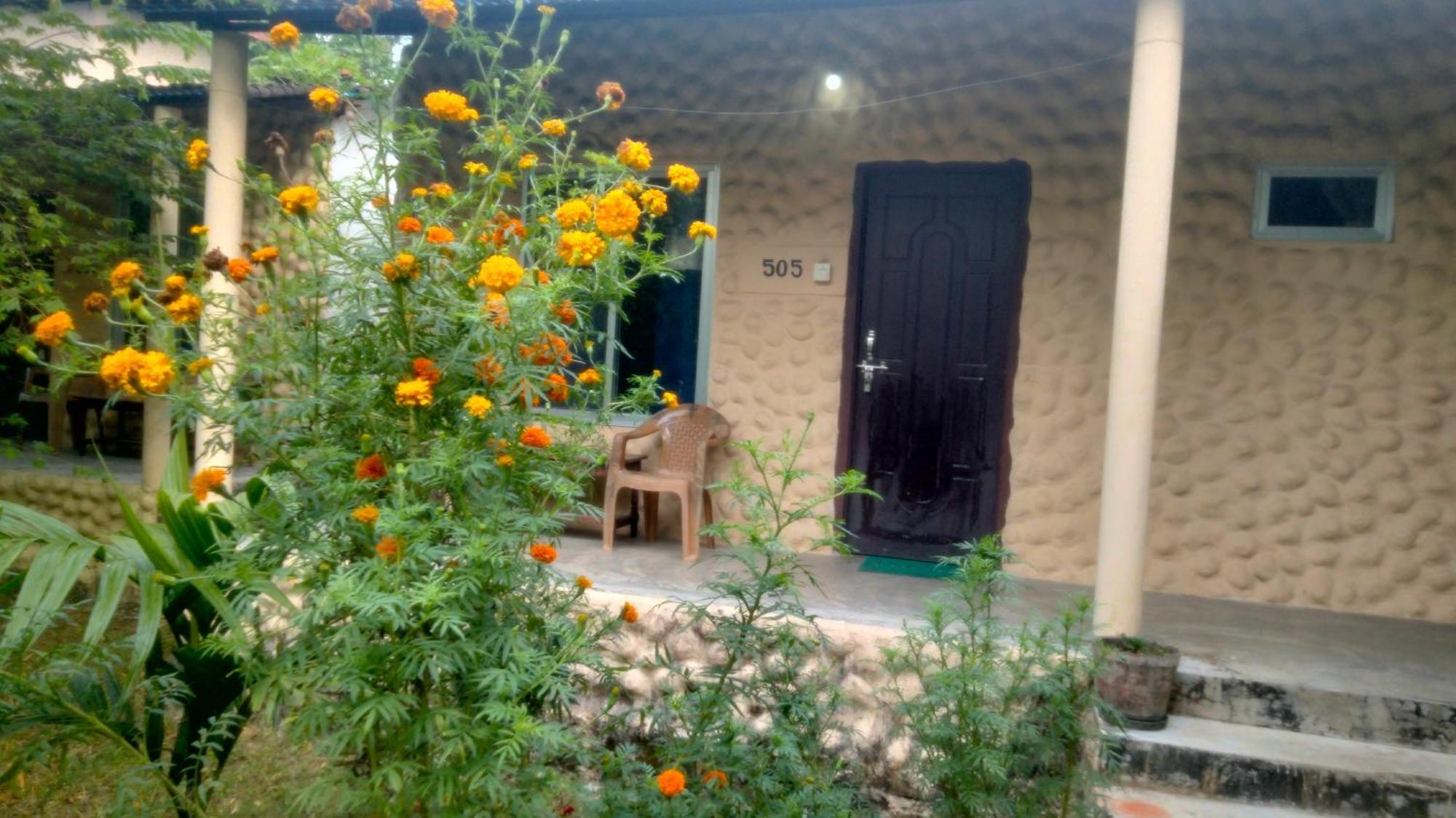 Hotel Tiger Tops Sauraha Szoba fotó