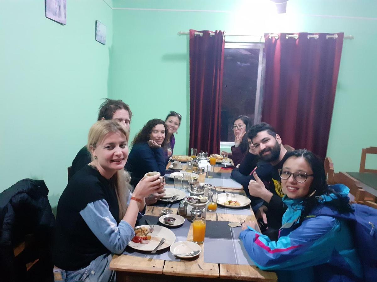 Hotel Tiger Tops Sauraha Kültér fotó